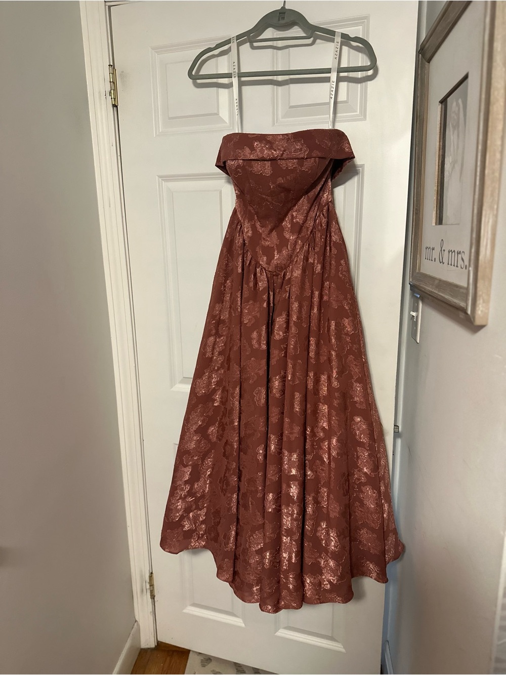 Off-Shoulder Metallic Jacquard Maxi Skirt in dusty rose